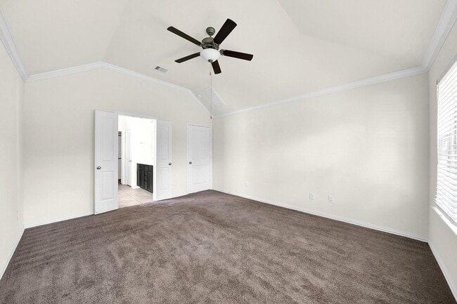 Building Photo - 18788 Laurel Hills Dr