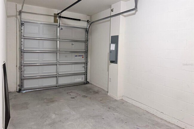 Building Photo - 1470 Isleta Lp