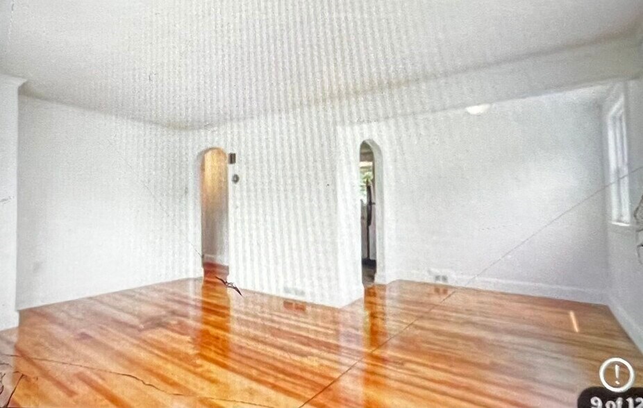 Building Photo - 30 Bateman St