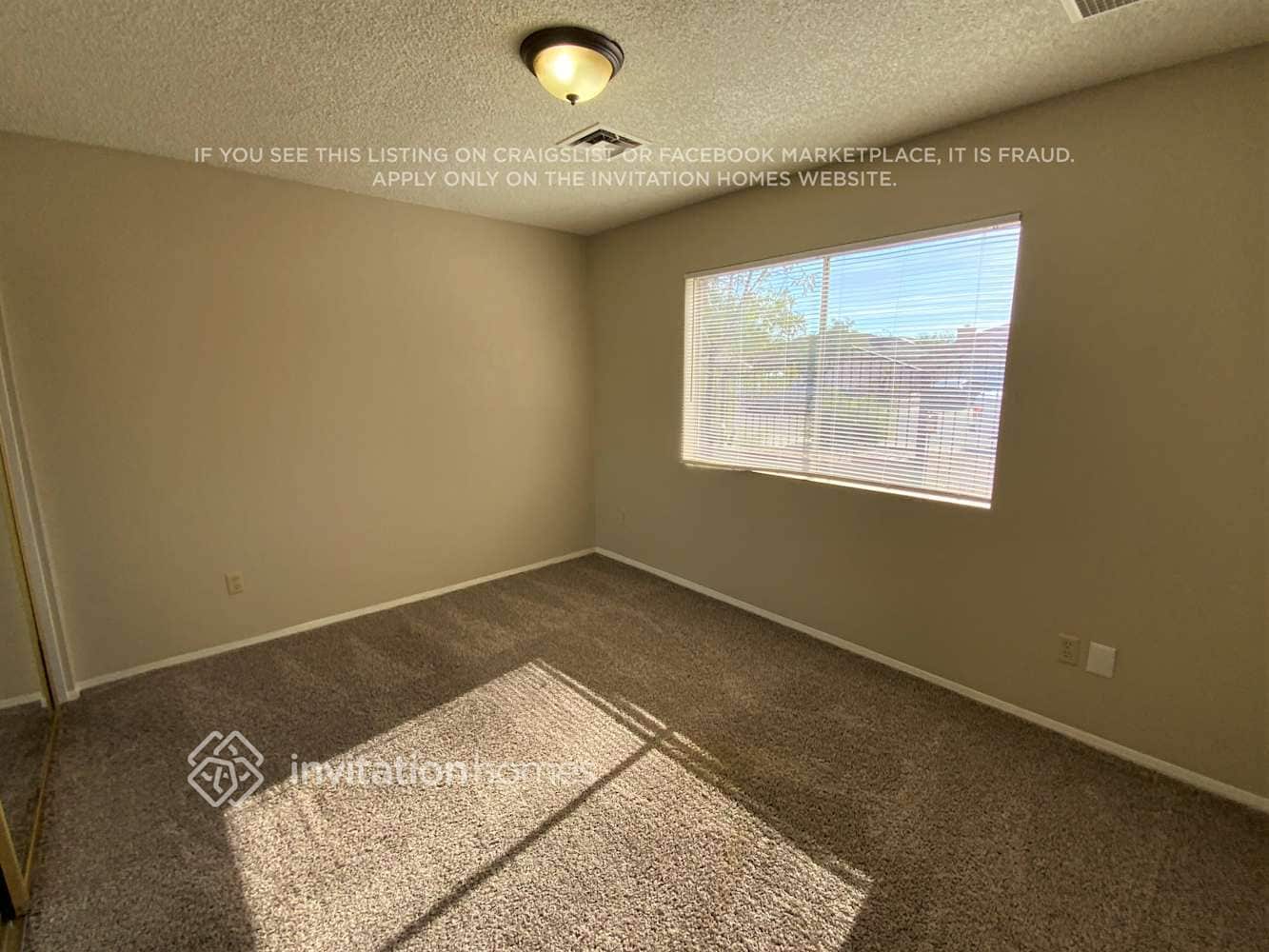 Building Photo - 6946 W Nicolet Ave