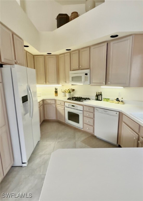 Building Photo - 3400 Riviera Lakes Ct
