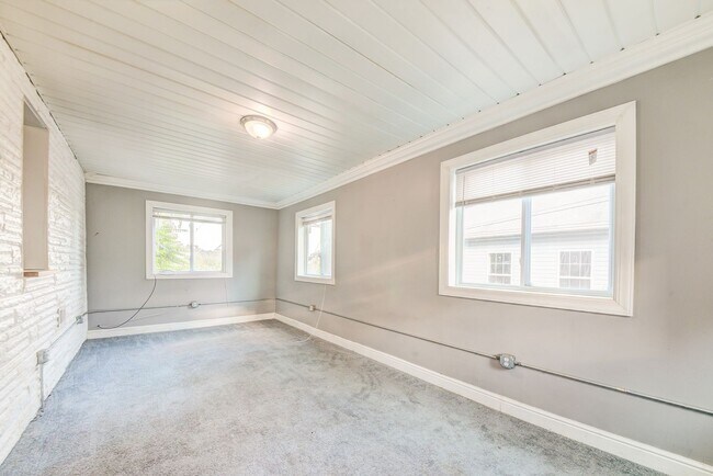 Building Photo - 311 Boggs Ave