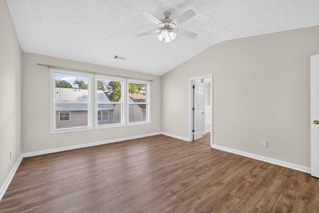 Building Photo - 4379 Annlette Dr NW