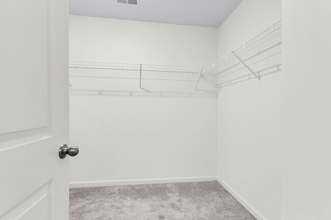 Building Photo - 424 Pender Woods Dr