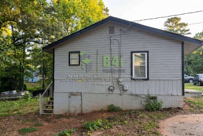 Building Photo - 1313 Ridgeview Dr