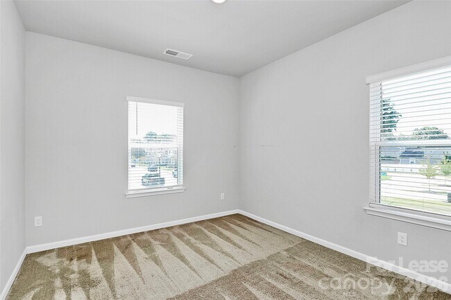 Building Photo - 720 Herlong Ave
