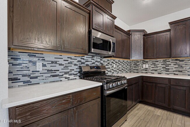 Building Photo - 2505 Mike Price Dr