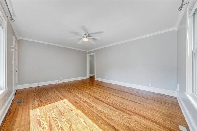 Building Photo - 812 Mississippi Ave NE