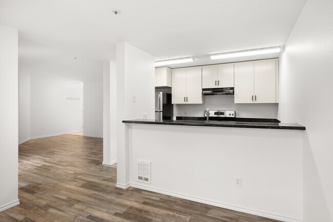 Building Photo - 7453 Newcastle Golf Club Rd