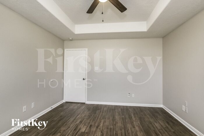Building Photo - 16209 N View Ct