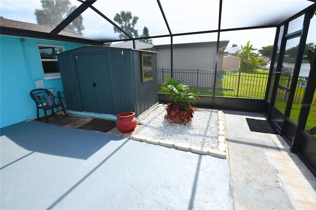Building Photo - 3839 Star Island Dr