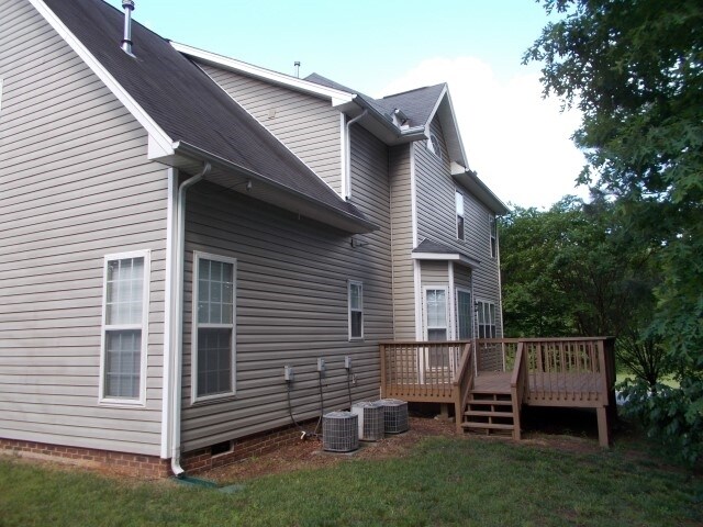 Building Photo - 5028 Shadow Pine Drive