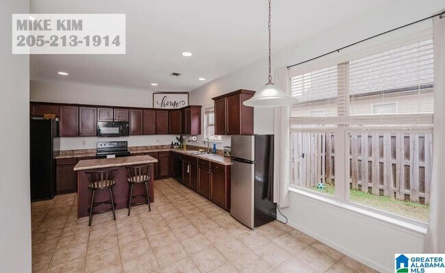 Building Photo - 1042 Little Sorrel Dr