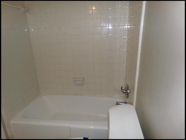 Building Photo - 609 Nan Cir