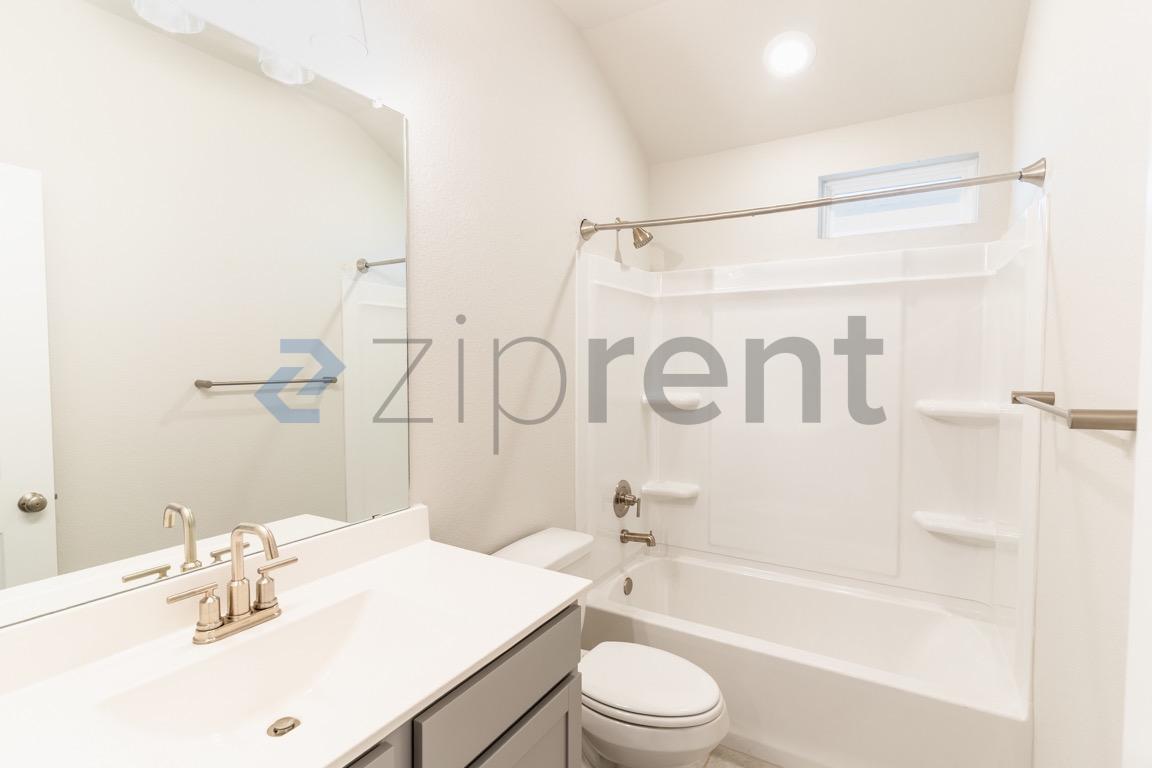 Building Photo - 120 Baron Von Gator Dr