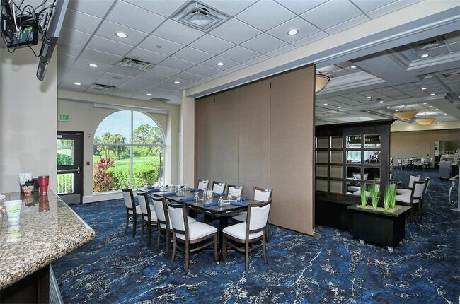 Building Photo - 9300 Clubside Cir