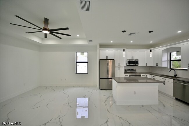 Building Photo - 4107 13th St SW