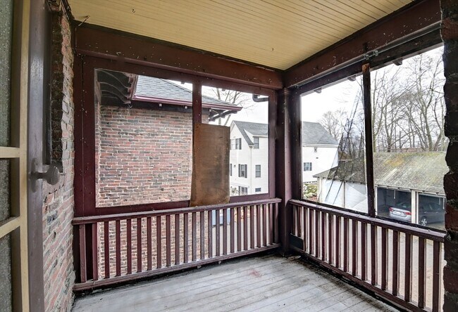 Building Photo - 22 Weston Ave