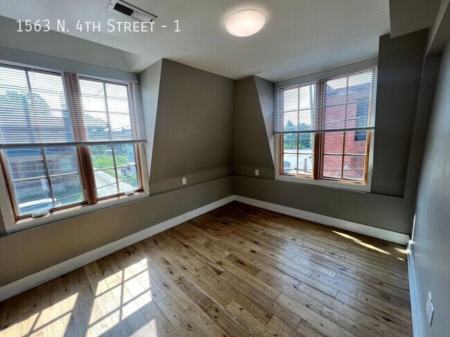Building Photo - 1563 N 4th St