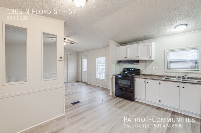 Building Photo - 1305 N Floyd St