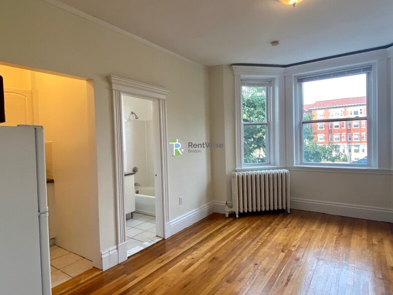 Building Photo - 1292 Commonwealth Avenue