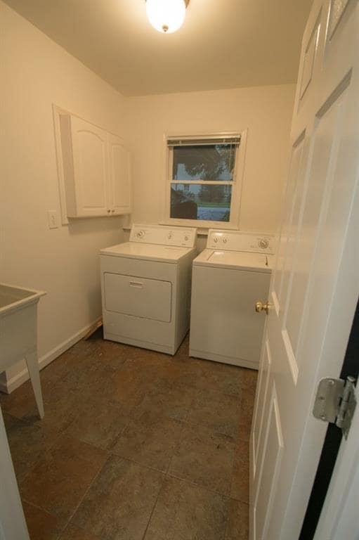Building Photo - 376 Cochran Dr NW