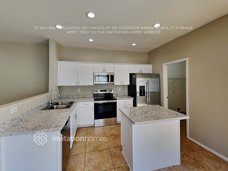 Building Photo - 6633 W Superior Ave