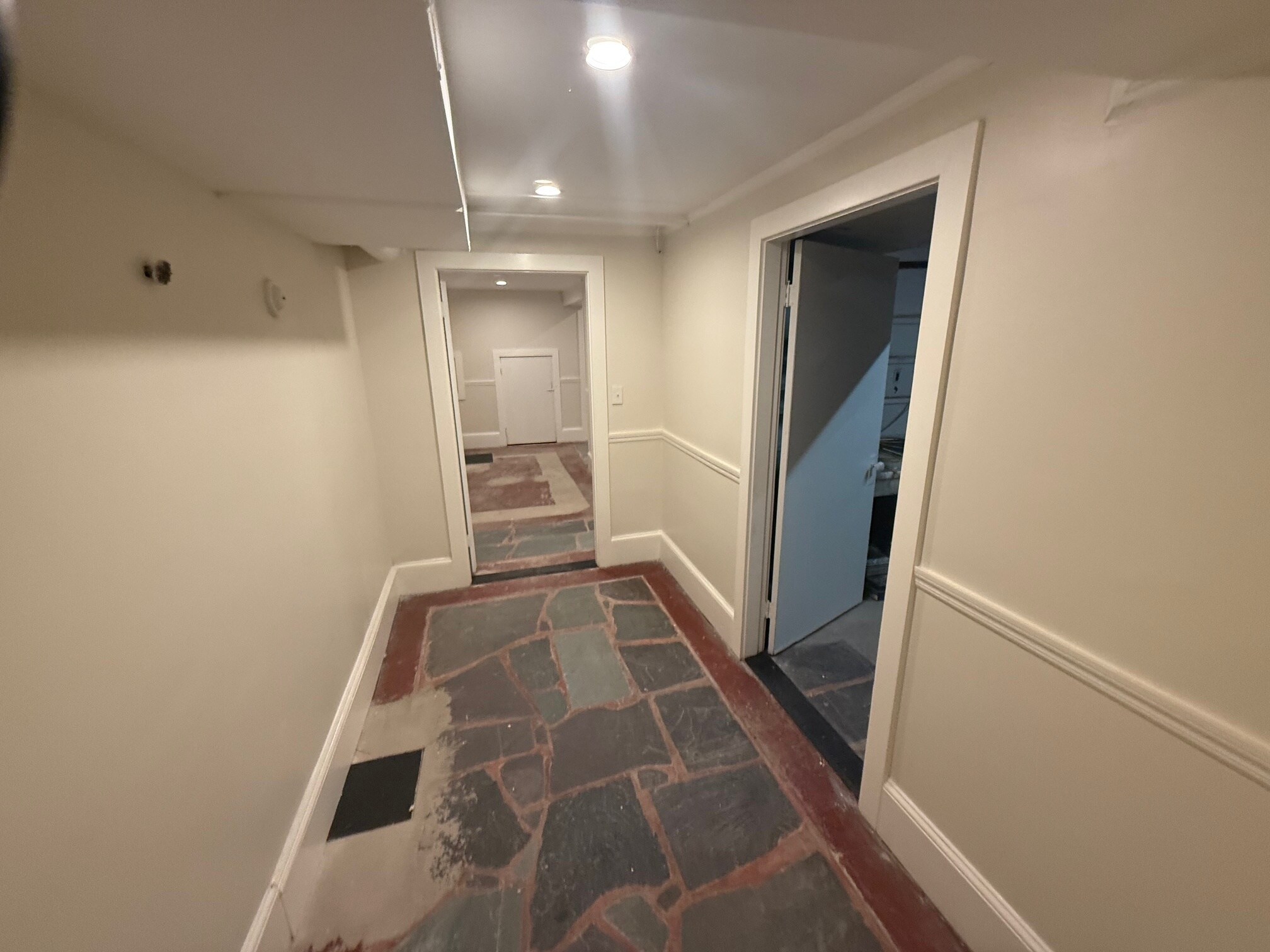 Building Photo - 1726 Beacon St