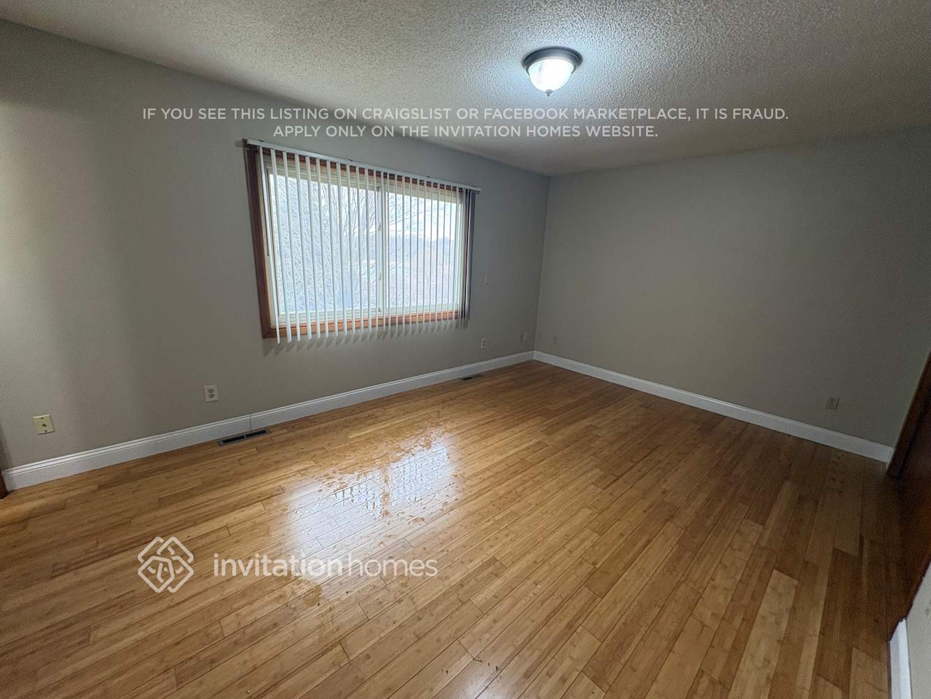 Building Photo - 7897 Kingsview Ln N