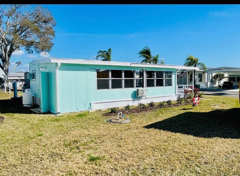 Building Photo - 3715 Hula Cir