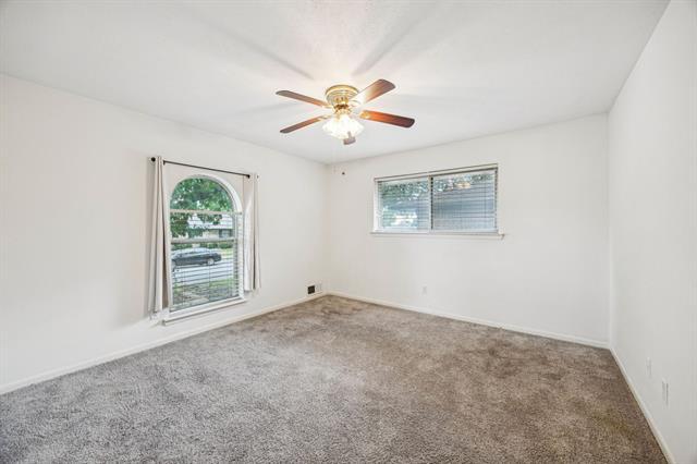 Building Photo - 1610 Lexington Dr
