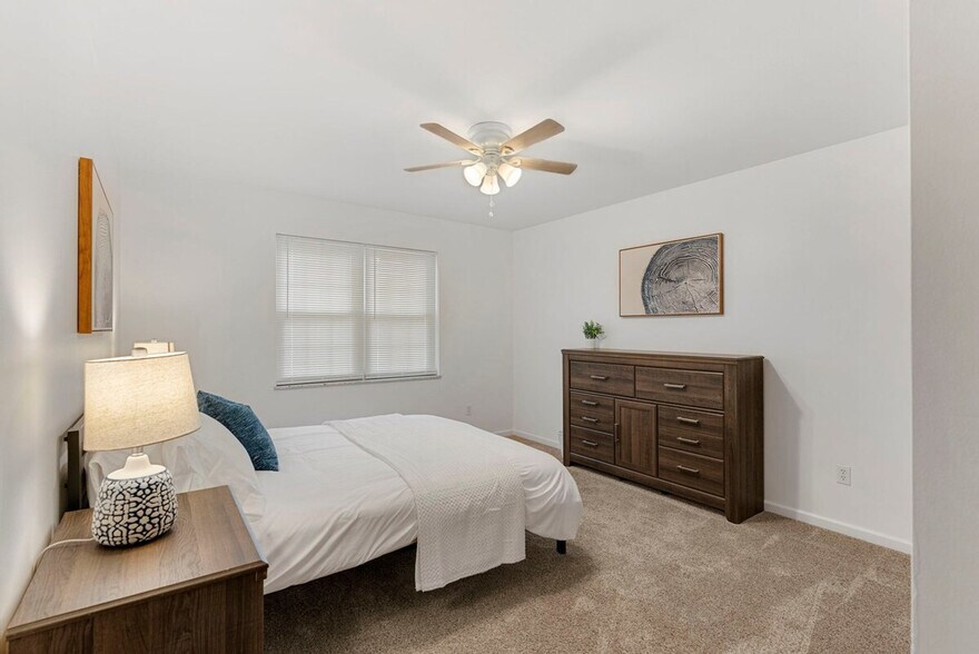 Building Photo - 1010 Providence Rd