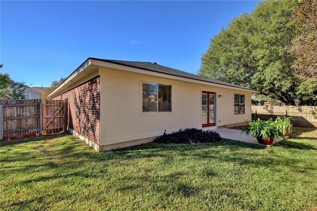 Building Photo - 1502 Mayapple St