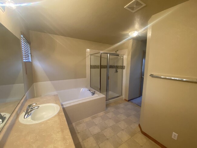 Building Photo - 12140 S Grass River Ct