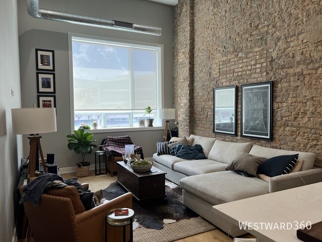Building Photo - 1470 Webster-203