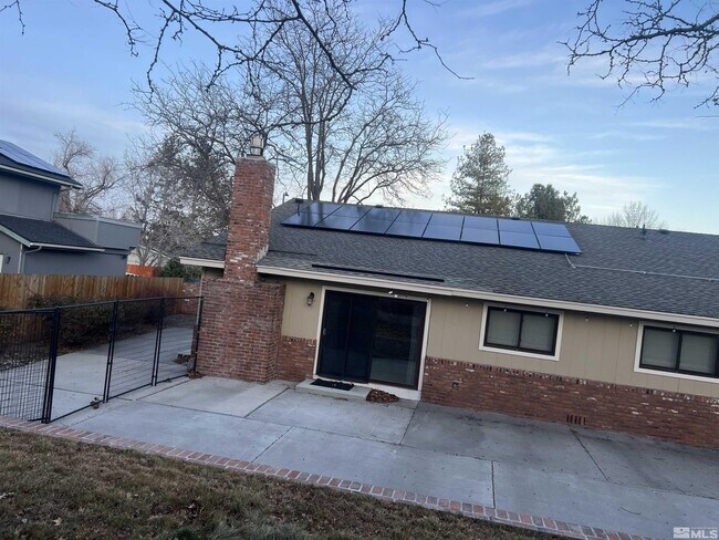 Building Photo - 4815 Golden Springs Dr