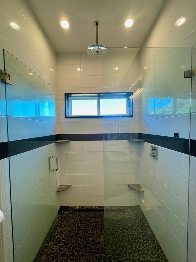 Building Photo - Gorgeous Home In Blossom Valley Home with ...
