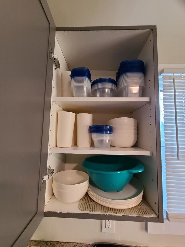 Building Photo - 1914 Dobbins Ave