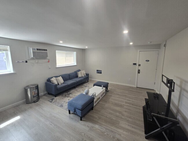 Building Photo - Keystone Manor Apartments