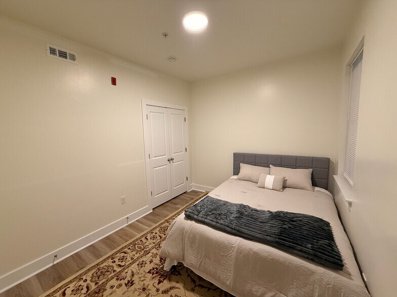 Building Photo - 1434 N Carlisle St