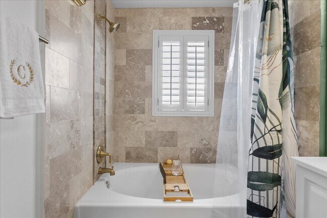 Building Photo - 10809 Garden Mist Dr