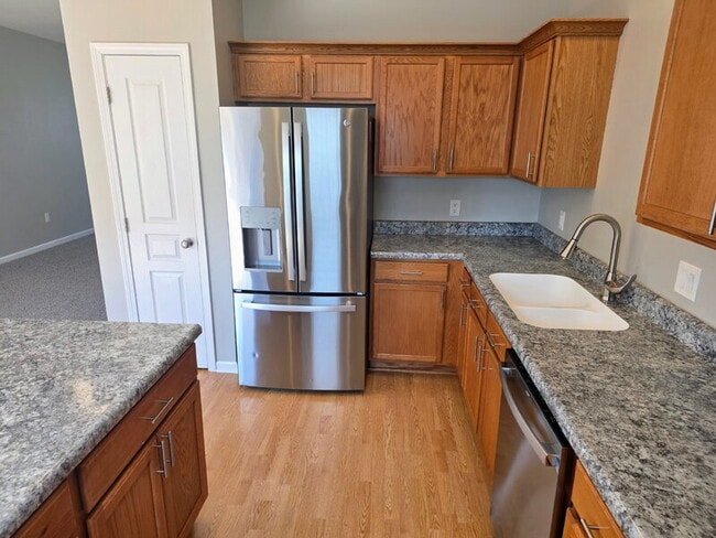 Building Photo - 4543 NE McDougal Ln