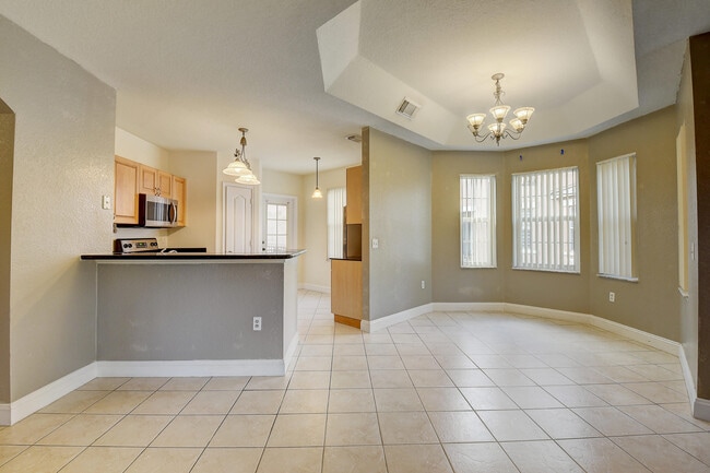 Building Photo - 1206 Belmont Pl