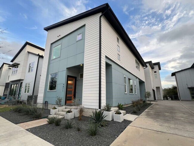 Building Photo - 9811 Mocking Bird Hill Ln