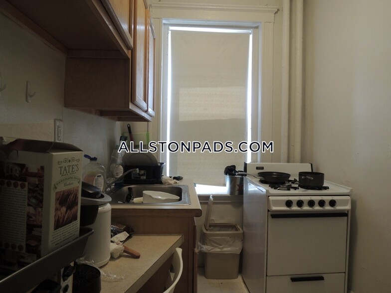 Building Photo - 25 Walbridge St