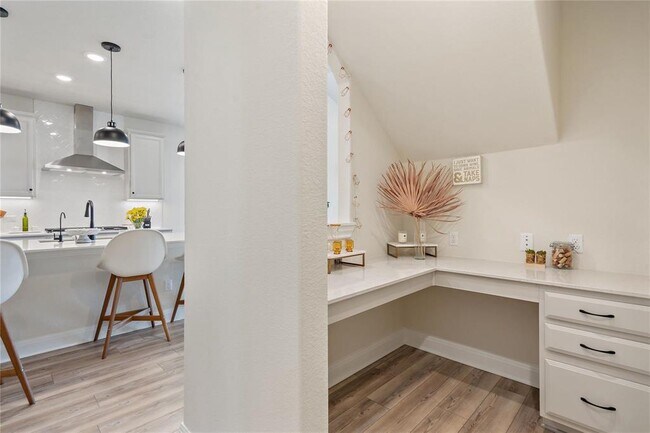 Building Photo - 156 Janelle Ln