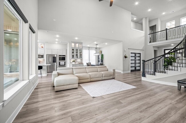 Building Photo - 20731 Via Santa Caterina Dr
