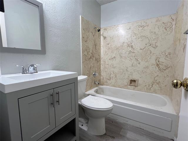 Building Photo - 11824 Garden Terrace Dr
