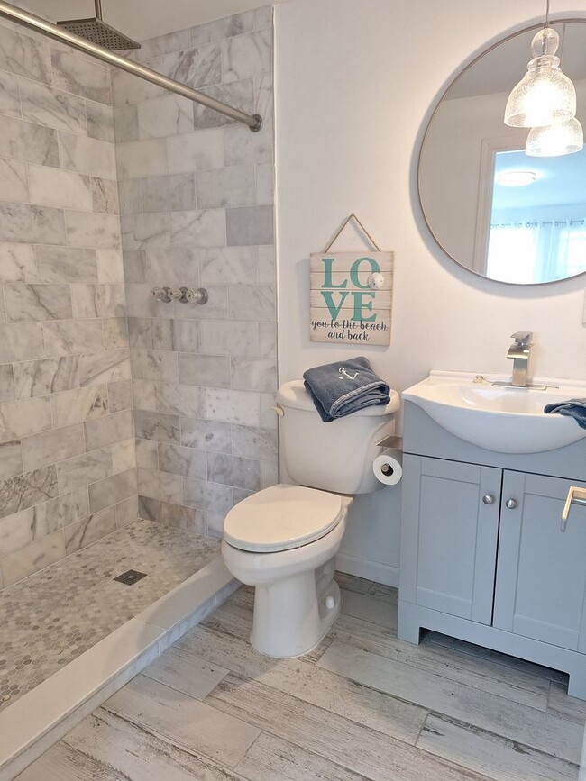 Building Photo - 1BR 1BA - NSB