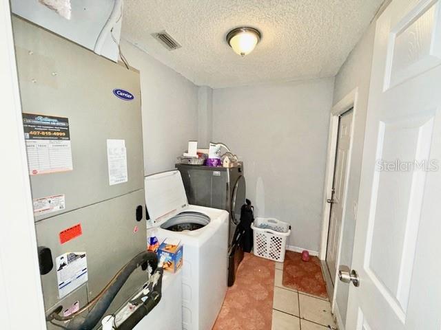 Building Photo - 219 Pebble Ct